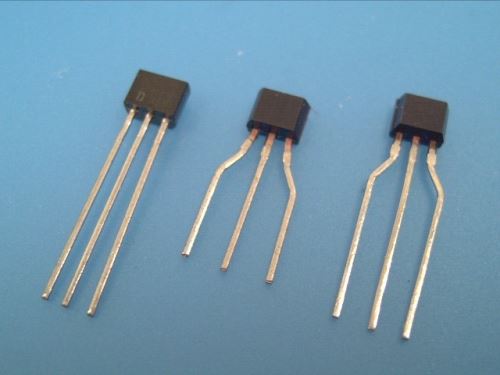 2SA933S tranzistor