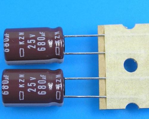 680uF/25V - 105°C Nippon  KZM kondenzátor elektrolytický, low ESR, long life, high ripple 