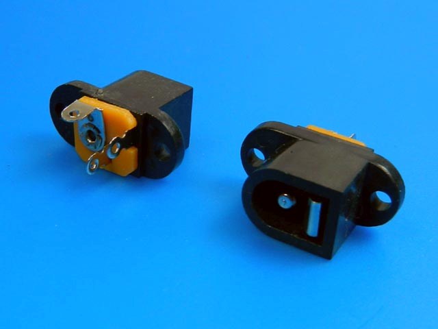 Konektor napájecí 5.5 x 2.5mm - do plošného spoje PC-011