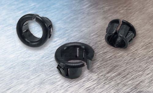 WAP PRŮCHODKA PZOT-13 (OSB-13) ZASKAKOVACÍ OTEVŘENÁ PRO KABEL 7,5MM, ČERNÁ, wpr2806